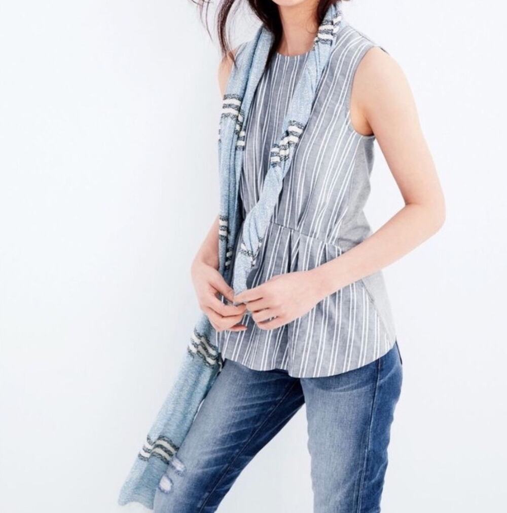 2/$30 J. Crew Chambray Cinched Cotton Tank Top in Blue Gray Stripe C1930 Size M
